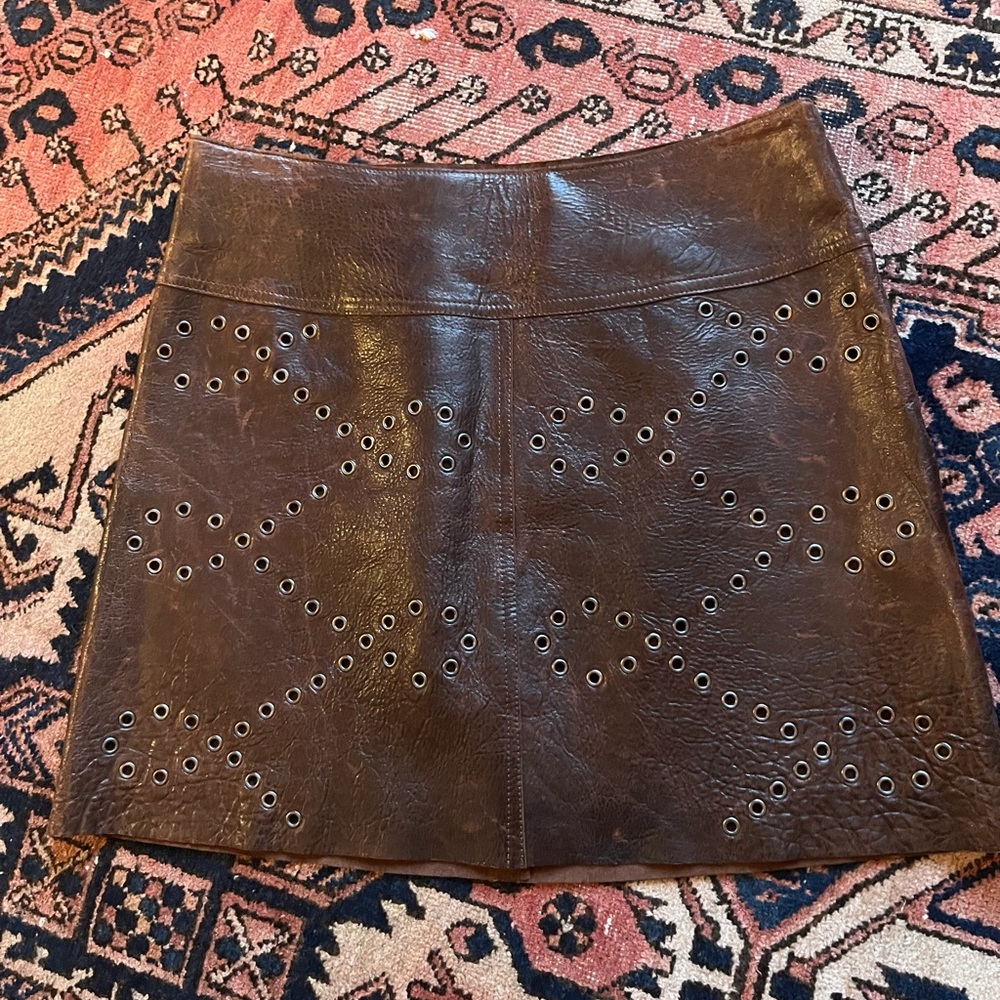 Genuine brown leather skirt illia